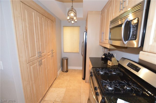 270 East FLAMINGO Road 314, Las Vegas, NV 89169