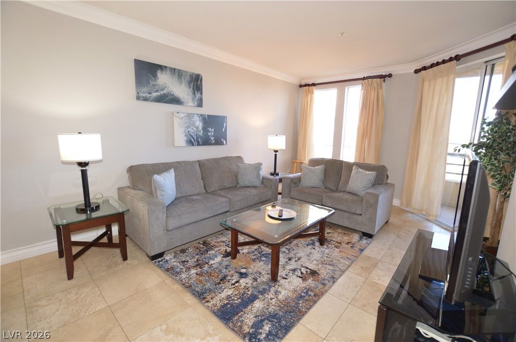 270 East FLAMINGO Road 314, Las Vegas, NV 89169