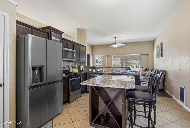 3166 Hidden Valley Drive, El Paso, TX 79938