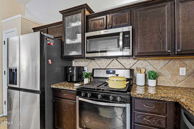 3166 Hidden Valley Drive, El Paso, TX 79938