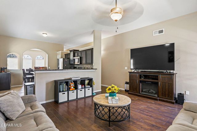 3166 Hidden Valley Drive, El Paso, TX 79938