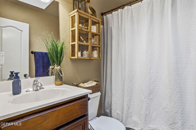 3166 Hidden Valley Drive, El Paso, TX 79938