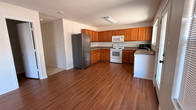 1807 Cambridge Blue, San Antonio, TX 78260