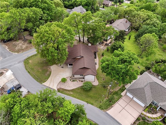 76 Sherlock Drive, Bella Vista, AR 72715