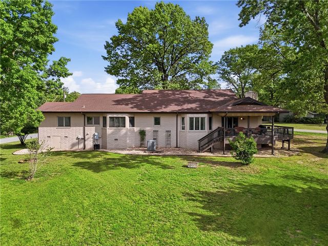 76 Sherlock Drive, Bella Vista, AR 72715