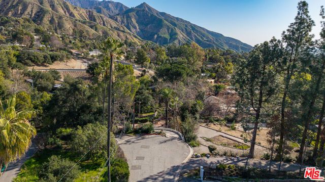 1414 E Palm Street, Altadena, CA 91001