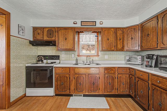 9667 Route 36, Fairfield, VT 05448