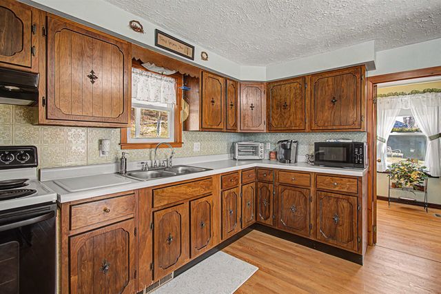 9667 Route 36, Fairfield, VT 05448