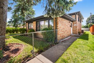 2196 Spruce Avenue, Des Plaines, IL 60018