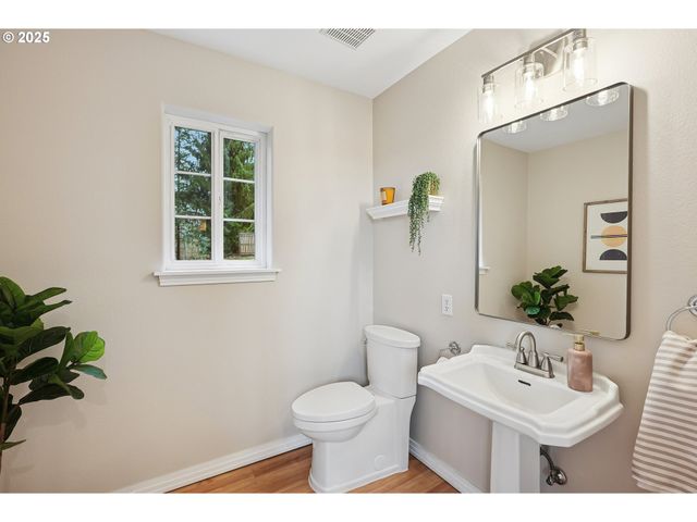 33111 Se WOOD Dr, Washougal, WA 98671