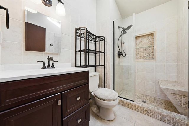 916 W JOLIET Highway, New Lenox, IL 60451