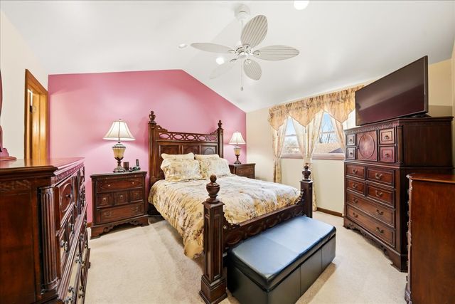 916 W JOLIET Highway, New Lenox, IL 60451