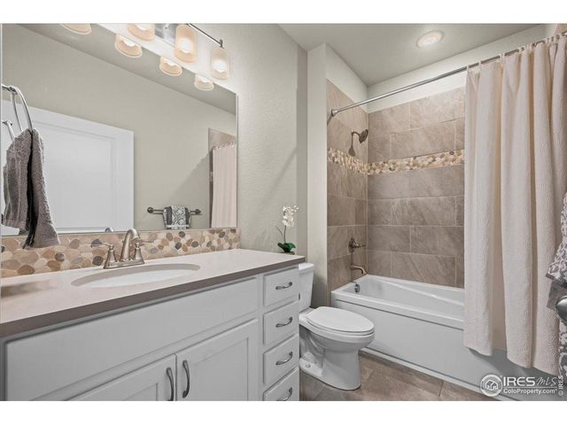 4622 Hahns Peak Dr 101, Loveland, CO 80538