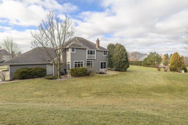 18840 Saratoga COURT, Brookfield, WI 53045