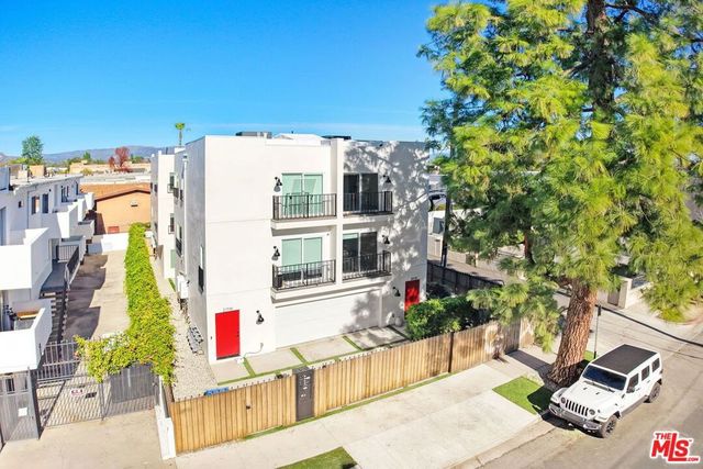 21719 Hart Street, Canoga Park, CA 91303