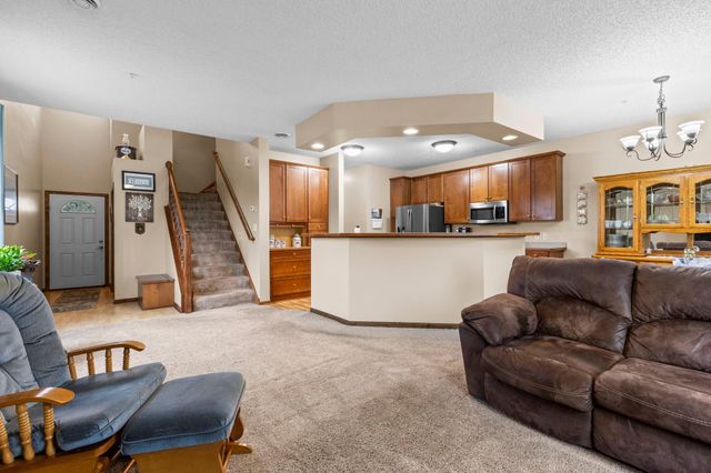 155 Stallion Lane, Circle Pines, MN 55014