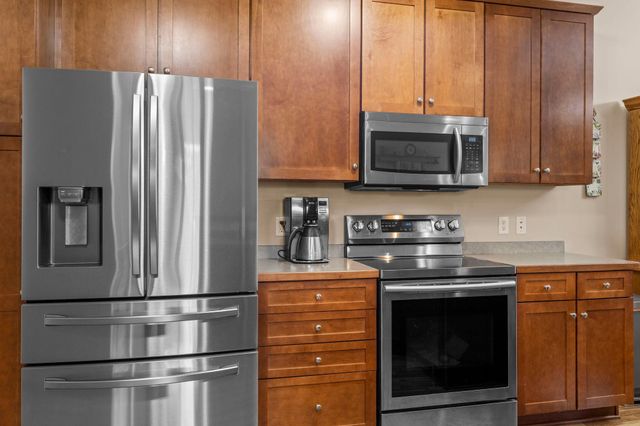 155 Stallion Lane, Circle Pines, MN 55014
