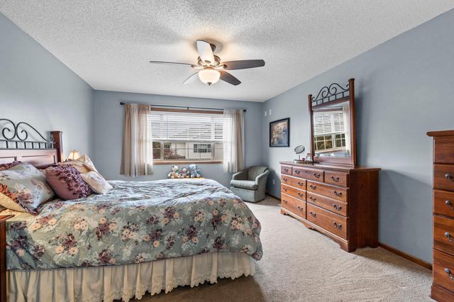 155 Stallion Lane, Circle Pines, MN 55014