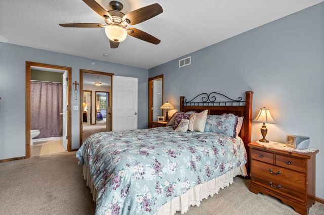155 Stallion Lane, Circle Pines, MN 55014