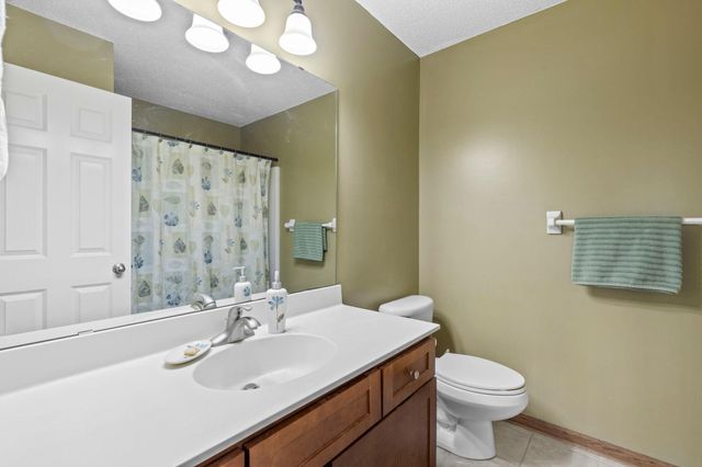 155 Stallion Lane, Circle Pines, MN 55014
