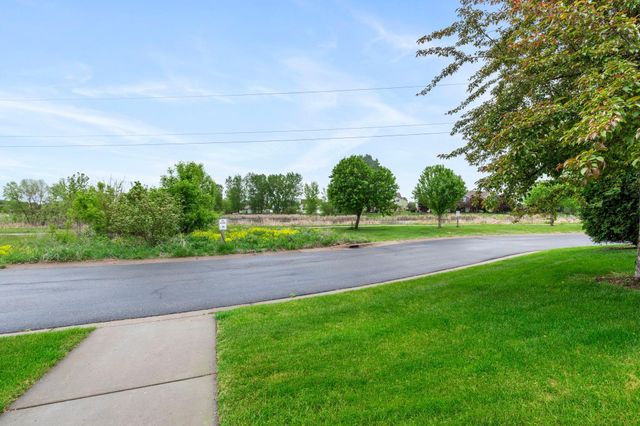 155 Stallion Lane, Circle Pines, MN 55014