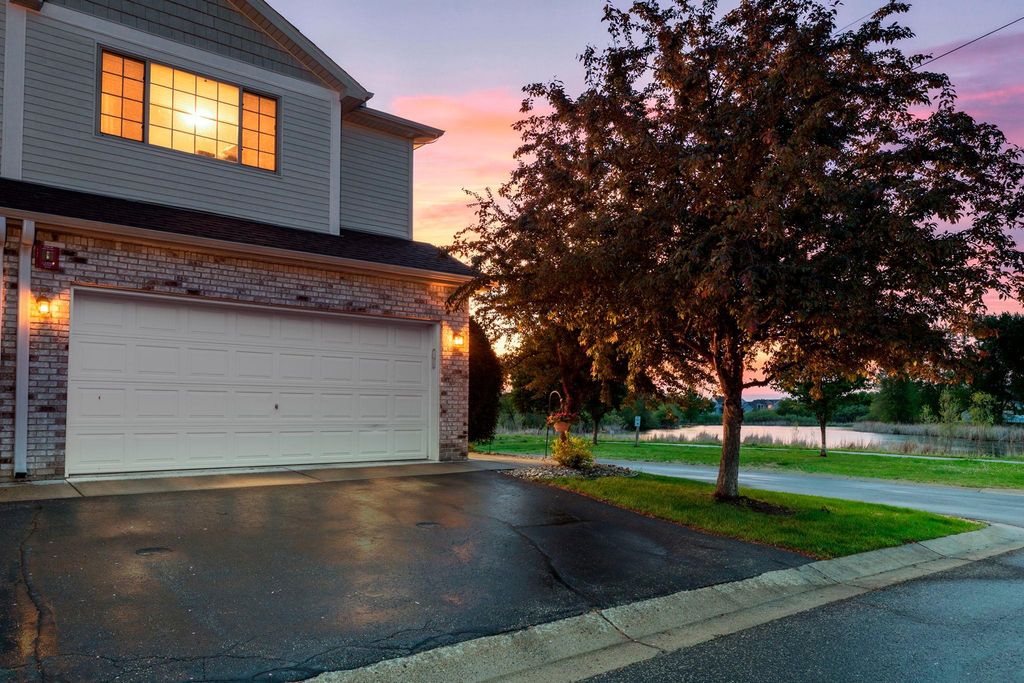 155 Stallion Lane, Circle Pines, MN 55014