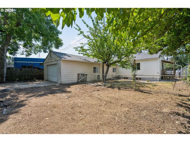7522 N DWIGHT Ave, Portland, OR 97203
