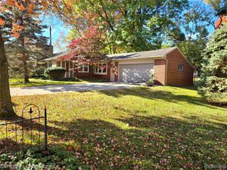 13933 Garfield, Redford, MI 48239