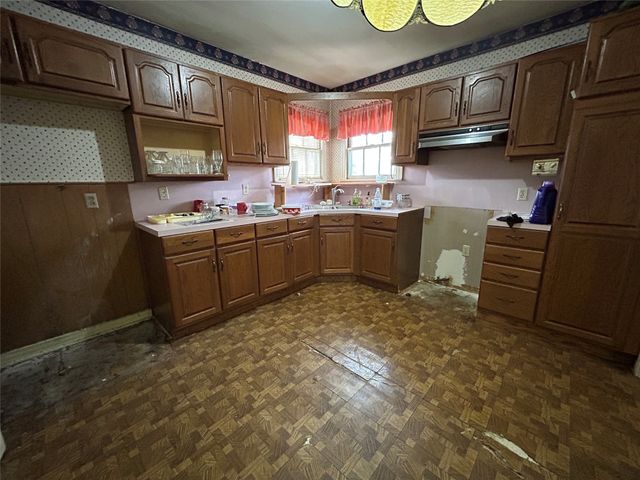 3435 Poinsettia Drive, Dallas, TX 75211