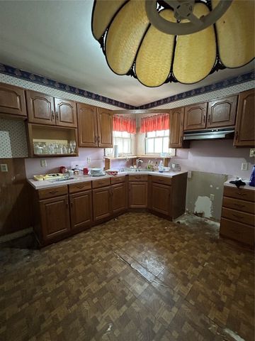 3435 Poinsettia Drive, Dallas, TX 75211