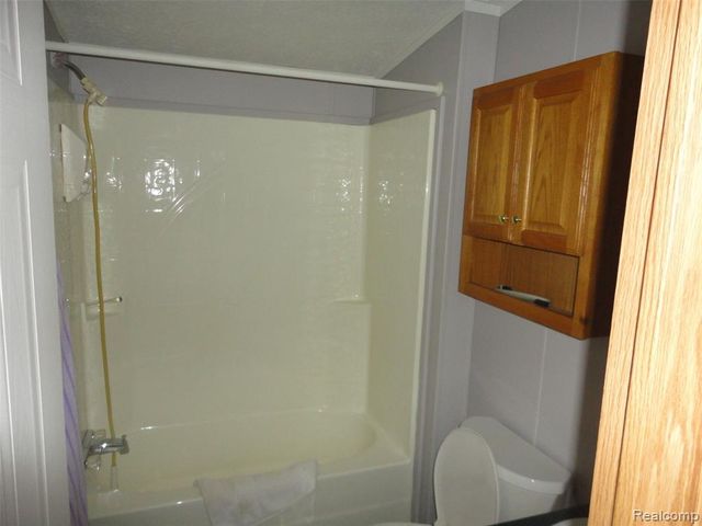 923 Stevens Trail, Monroe, MI 48161