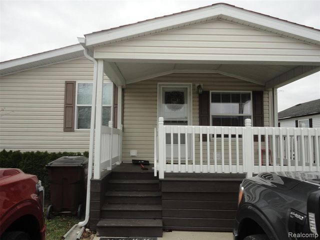 923 Stevens Trail, Monroe, MI 48161