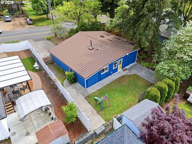 6521 GLEN ECHO Ave, Gladstone, OR 97027
