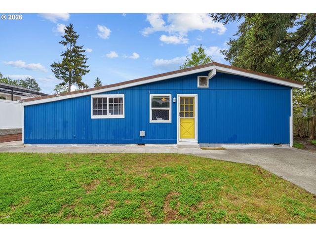 6521 GLEN ECHO Ave, Gladstone, OR 97027