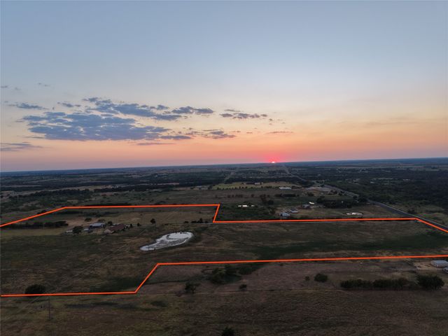19776 State Highway 56, Whitesboro, TX 76273