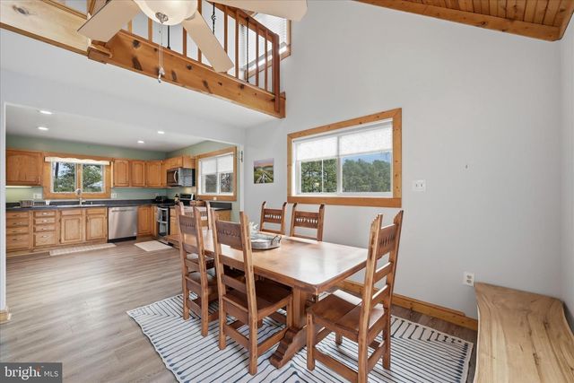 325 FOX RIDGE DR, Strasburg, VA 22657