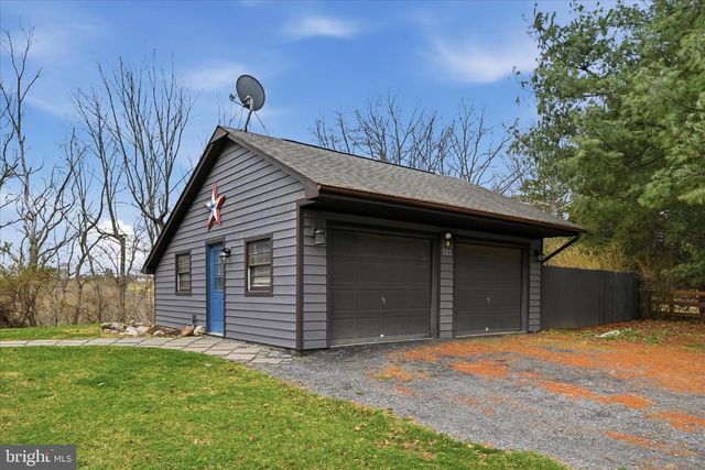 325 FOX RIDGE DR, Strasburg, VA 22657