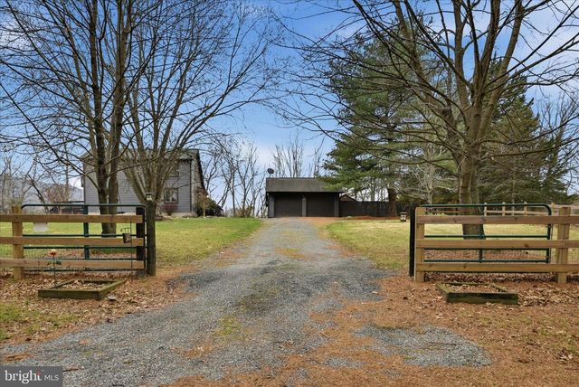 325 FOX RIDGE DR, Strasburg, VA 22657