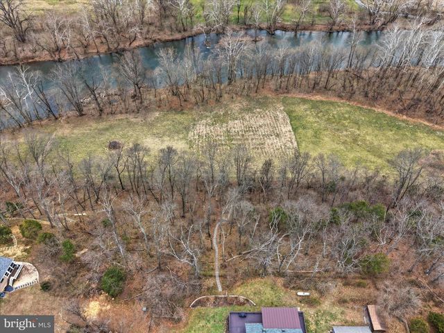 325 FOX RIDGE DR, Strasburg, VA 22657