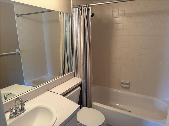 1400 TARPON CENTER DRIVE 202, Venice, FL 34285