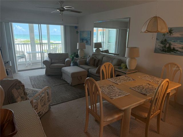 1400 TARPON CENTER DRIVE 202, Venice, FL 34285