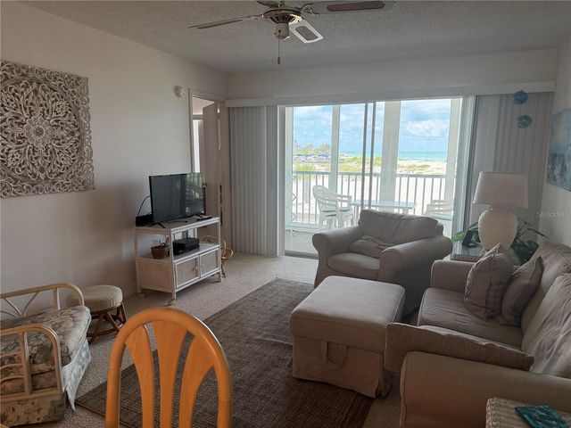 1400 TARPON CENTER DRIVE 202, Venice, FL 34285