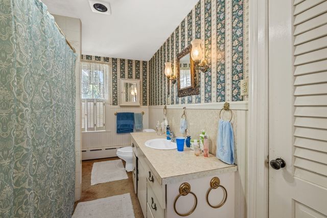 278 Main St, Kingston, MA 02364