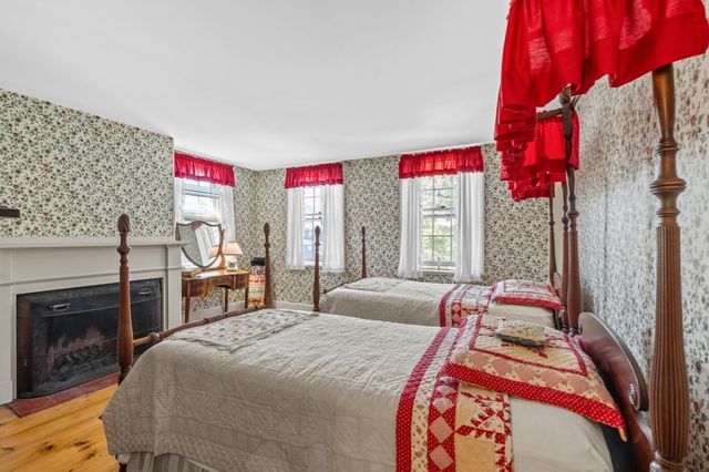 278 Main St, Kingston, MA 02364