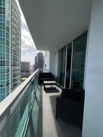 950 Brickell Bay Dr 3105, Miami, FL 33131