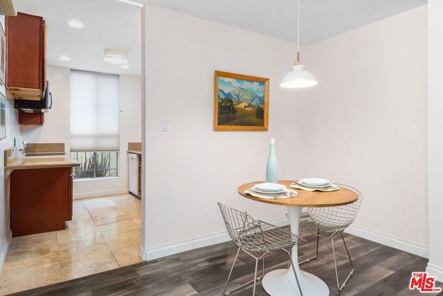320 S Gramercy Place 105, Los Angeles, CA 90020