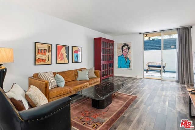 320 S Gramercy Place 105, Los Angeles, CA 90020