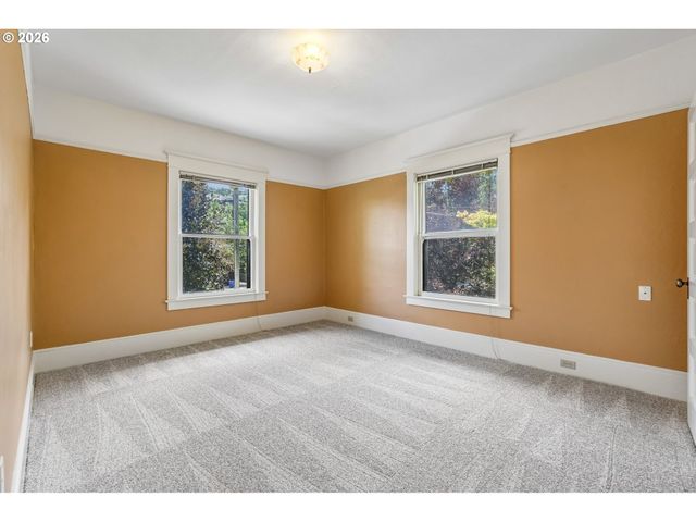 2685 Nw SAVIER St, Portland, OR 97210