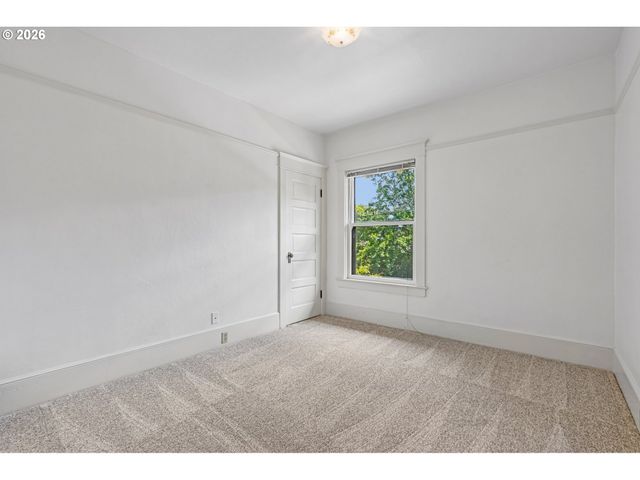 2685 Nw SAVIER St, Portland, OR 97210