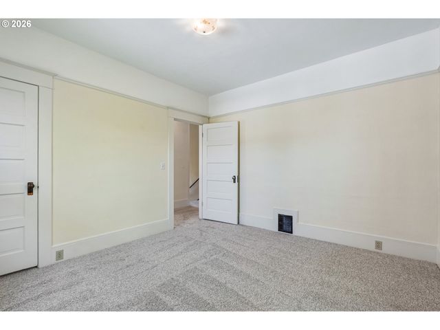 2685 Nw SAVIER St, Portland, OR 97210
